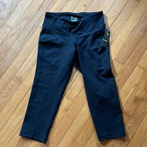 Old Navy Go Dry Compression Legging Capris